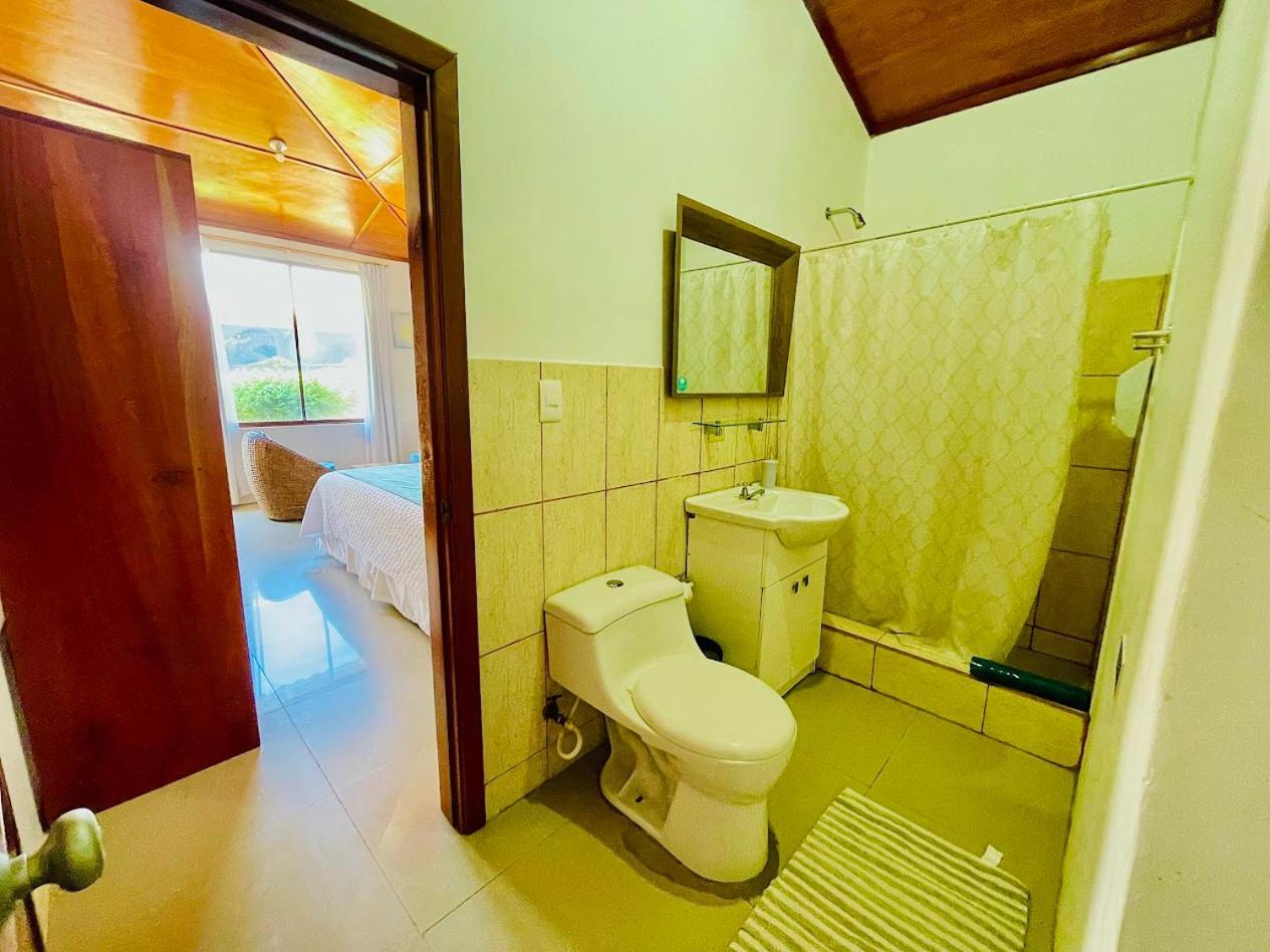 Hotel Coral Blanco With High Speed Internet Starlink And Galapagos Tour Operator Puerto Villamil Exteriör bild