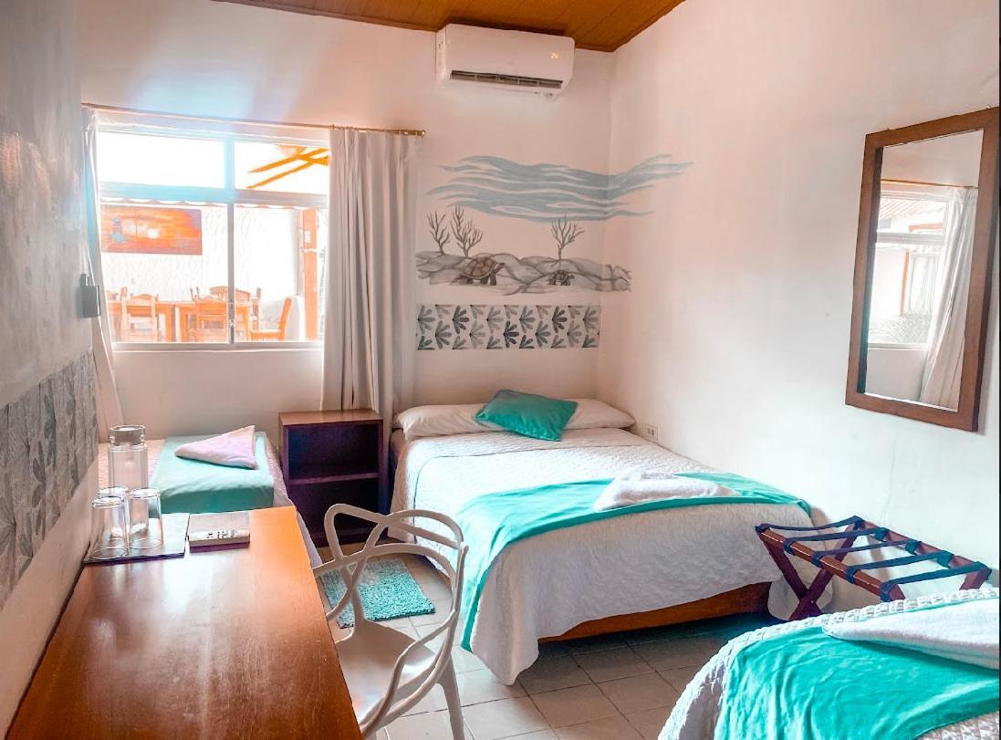 Hotel Coral Blanco With High Speed Internet Starlink And Galapagos Tour Operator Puerto Villamil Exteriör bild