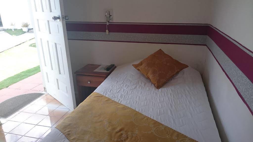 Hotel Coral Blanco With High Speed Internet Starlink And Galapagos Tour Operator Puerto Villamil Exteriör bild